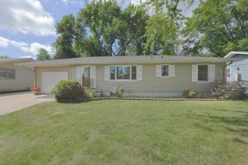 117 Linden Avenue E, Winsted, MN 55395