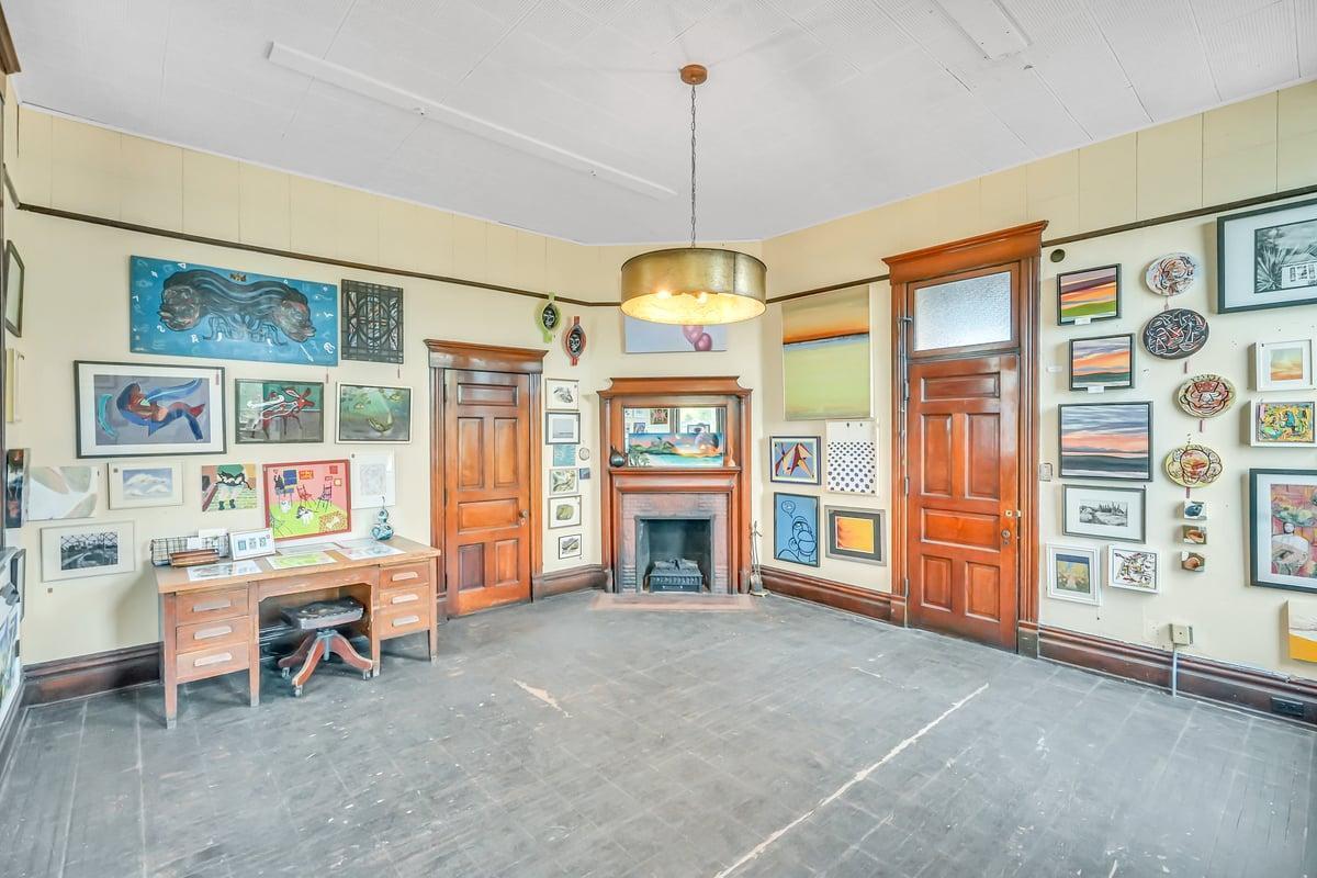 4400 N Lyndale Ave-4.jpg