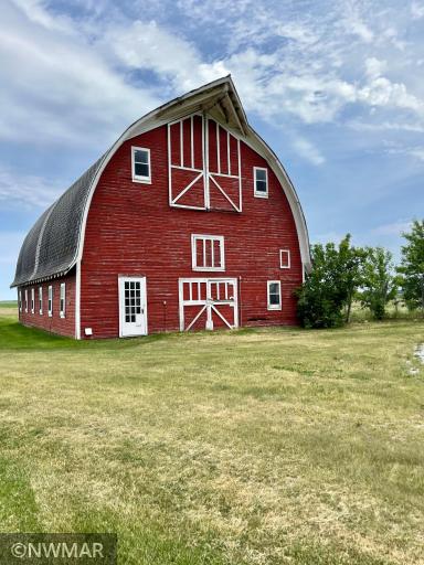 32878 County Road 139, Badger, MN 56714