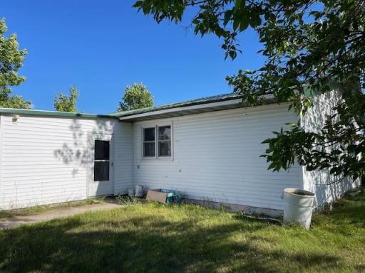 17397 154th Street, Osakis, MN 56360