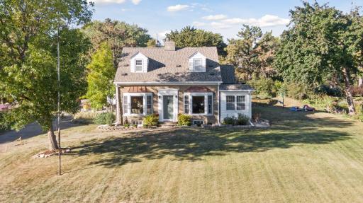 557 Emerson Avenue W, Mendota Heights, MN 55118