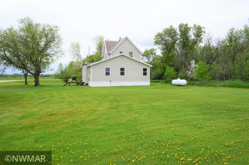 25598 County Road 37, Badger, MN 56714