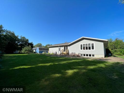 708 5th Avenue NE, Roseau, MN 56751