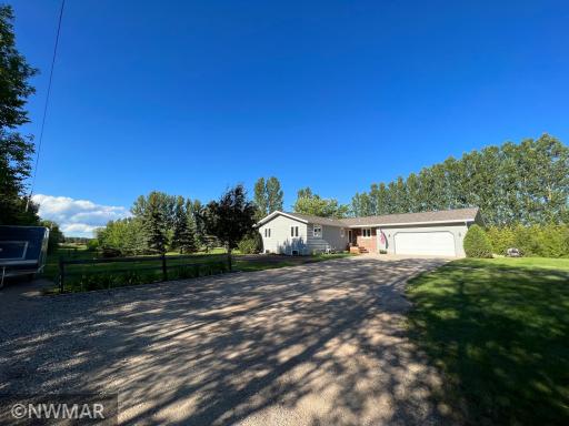 708 5th Avenue NE, Roseau, MN 56751