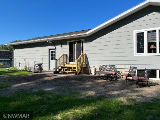 708 5th Avenue NE, Roseau, MN 56751