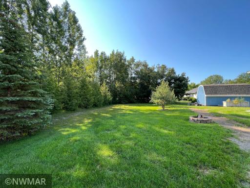 708 5th Avenue NE, Roseau, MN 56751