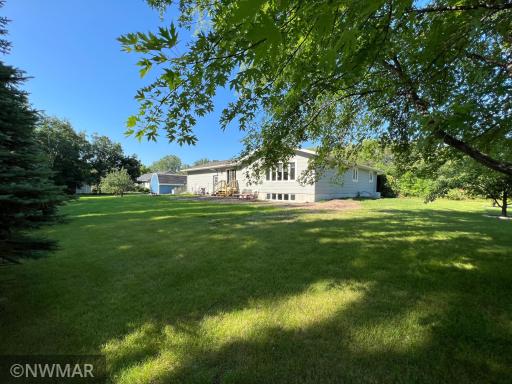 708 5th Avenue NE, Roseau, MN 56751