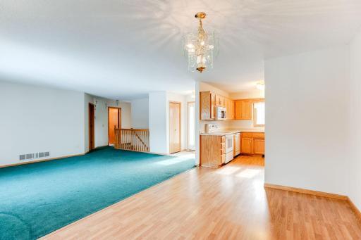 1981-Pine-Oak-Ln-008