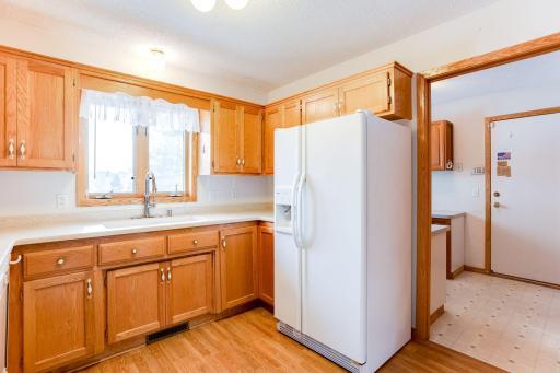 1981-Pine-Oak-Ln-011