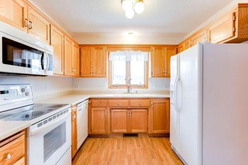 1981-Pine-Oak-Ln-012