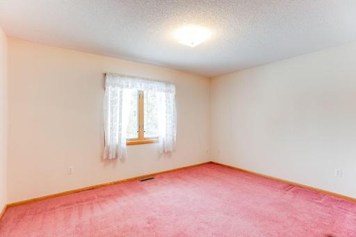 1981-Pine-Oak-Ln-018