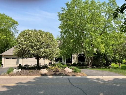 18299 Bearpath Trail, Eden Prairie, MN 55347