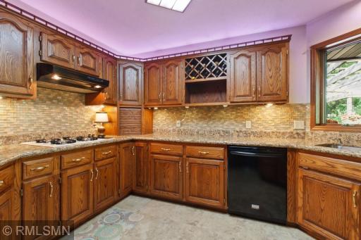 Custom cabinetry, under and over cabinet lighting