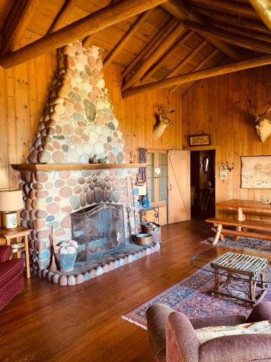 6006 Rollins Creek Road, Lutsen, MN 55612
