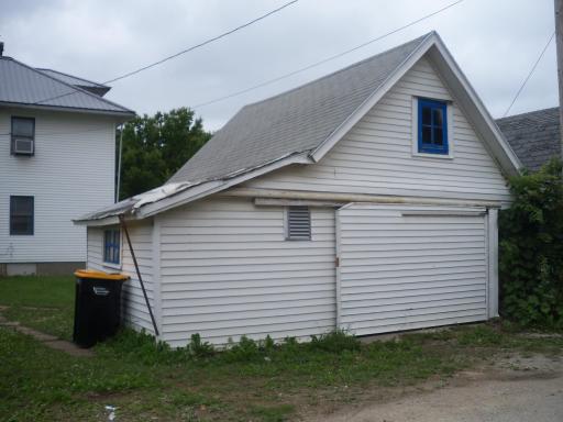 609 S Section Avenue, Spring Valley, MN 55975