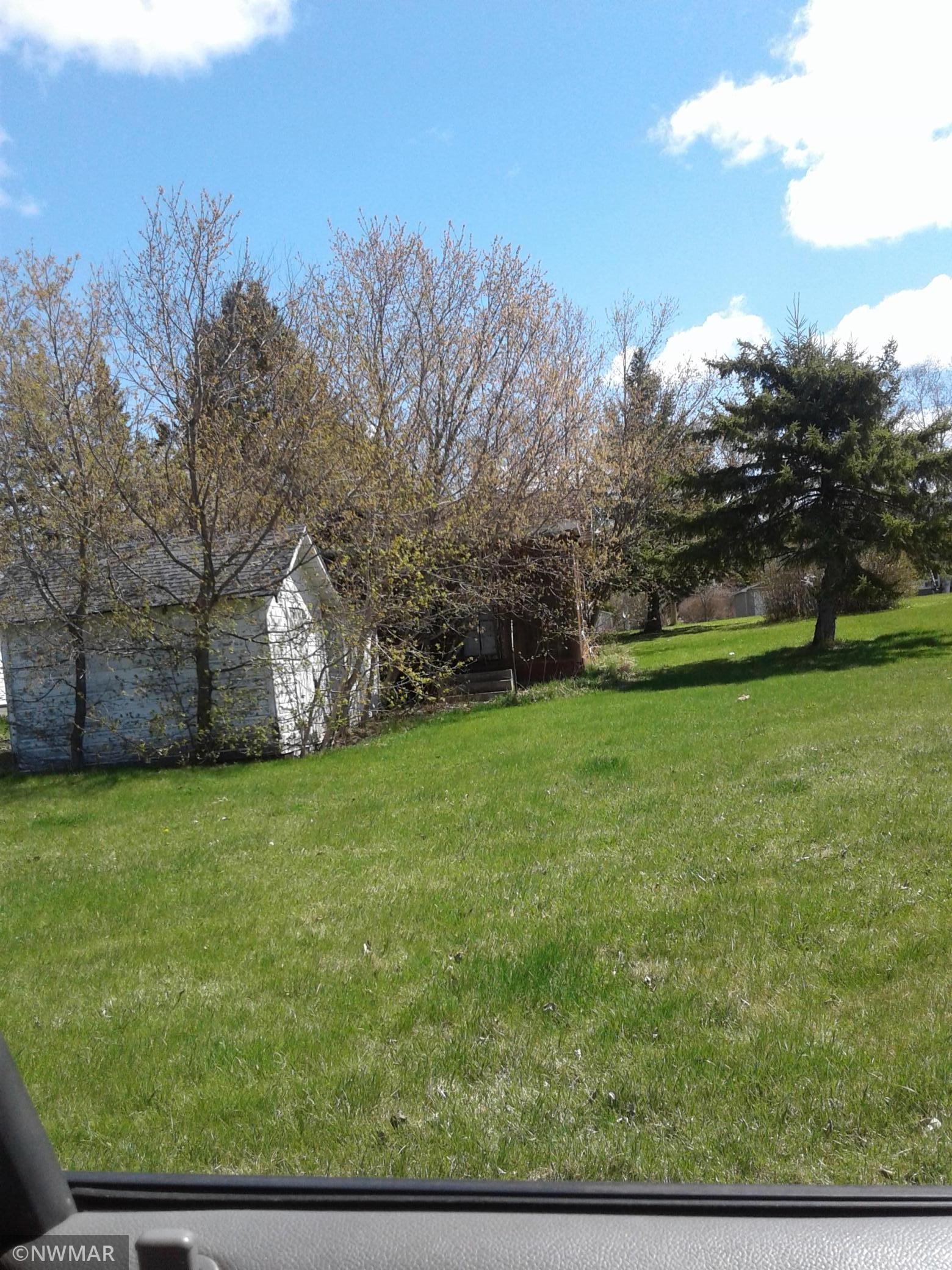 311 Main Street SW, Clearbrook, MN 56634 (MLS 5754760) CENTURY 21 Dickinson Realtors