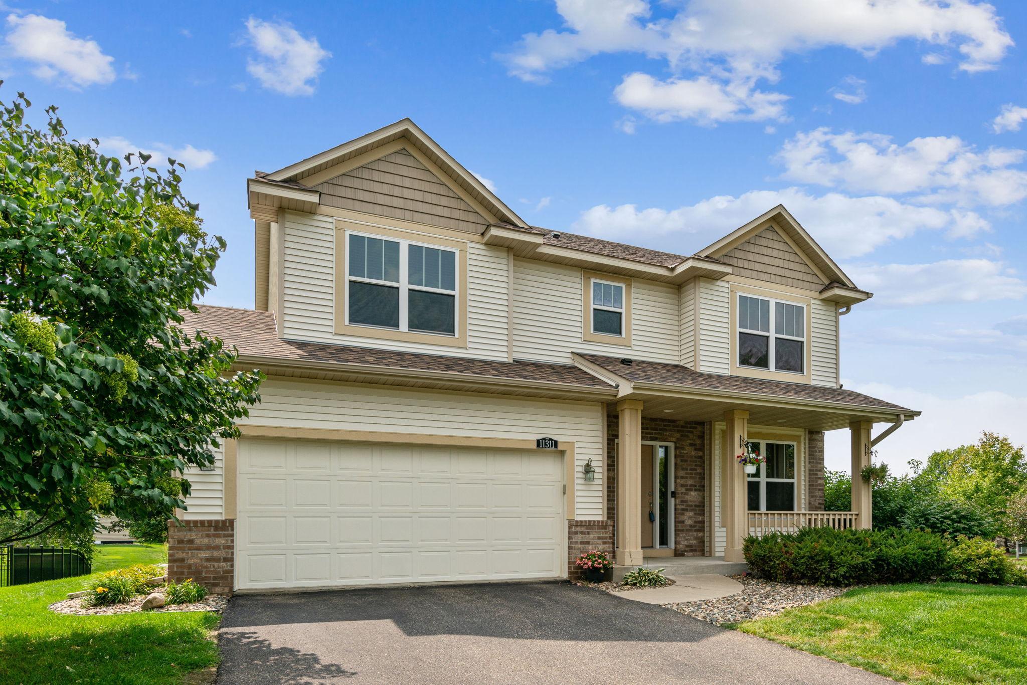 Welcome Home to fabulous Stonemill Farms 2-story!