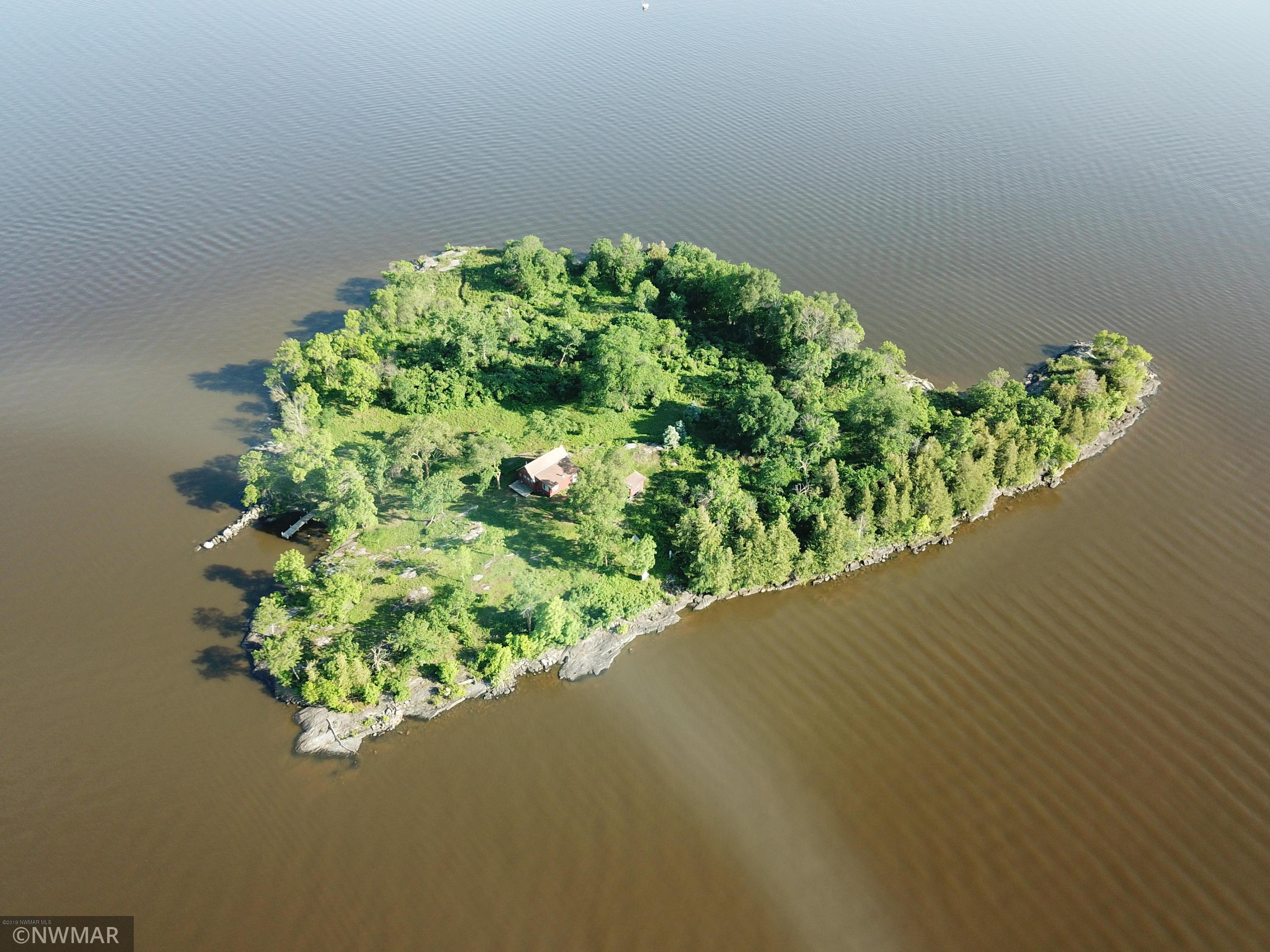 1 Honeymoon Island, Angle Inlet, MN 56711