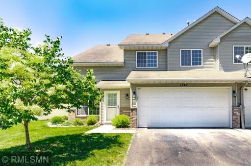 Welcome Home to 1742 Riverwood Drive, Burnsville! This end unit Town house is in a fantastic location! Close to shops, restaurants, coffee shops, and parks.