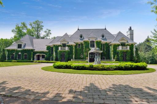 1200 Old Crystal Bay Road, Wayzata, MN 55391