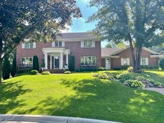 731 Knollwood Court, Saint Paul, MN 55118