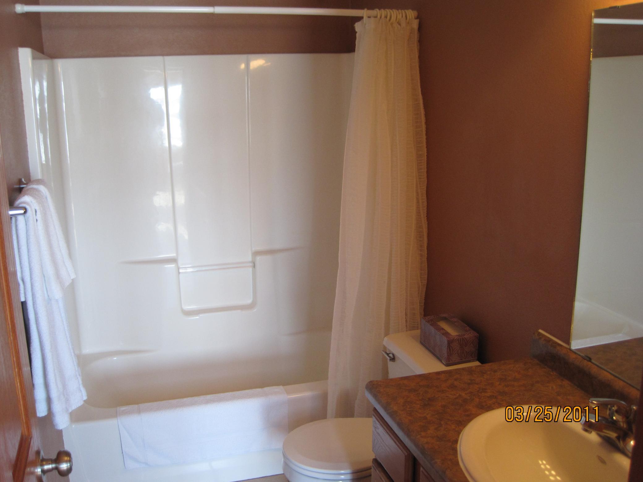 Brophy Lake Lakeside Bathroom