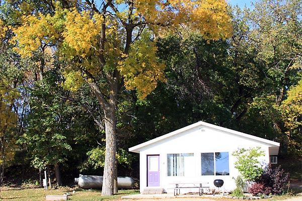 Brophy Lake Resort Creekside cabin