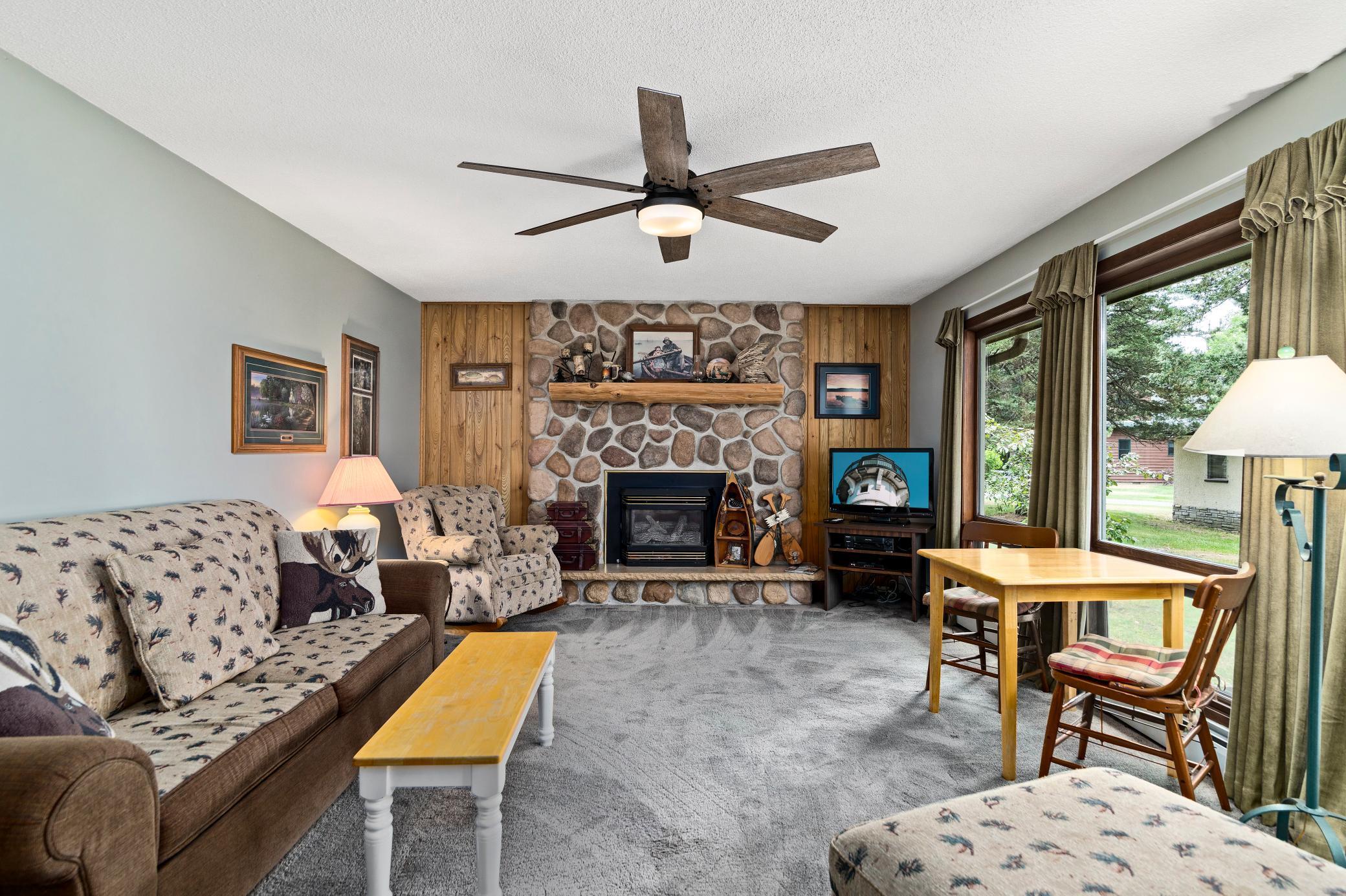 Cabin 13 - Family Room.jpg