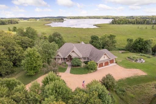 8565 Squire Lane, Maple Plain, MN 55359