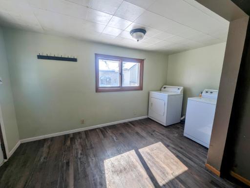 Laundry room off kitchen