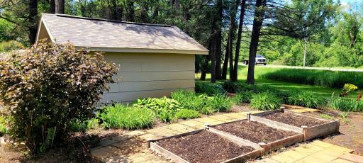 XXX Country Club Road, Albert Lea, MN 56007