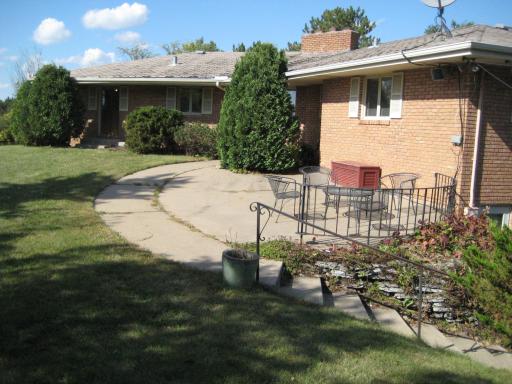 6182 S Robert Trail, Inver Grove Heights, MN 55077