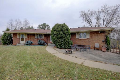 6182 S Robert Trail, Inver Grove Heights, MN 55077