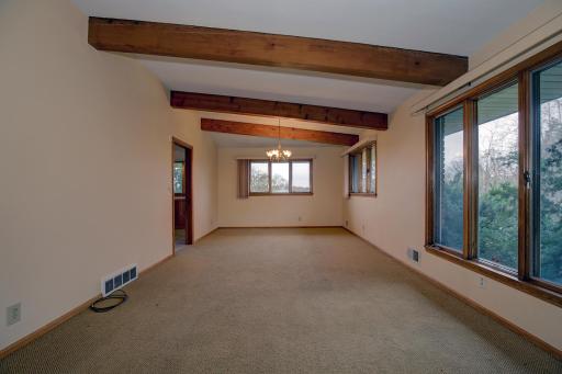 6182 S Robert Trail, Inver Grove Heights, MN 55077