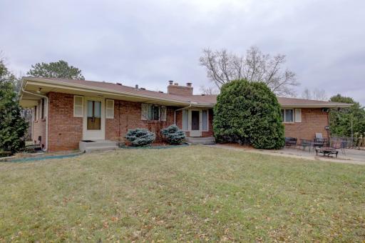 6182 S Robert Trail, Inver Grove Heights, MN 55077