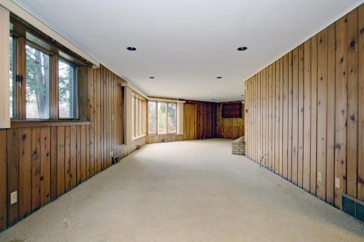 6182 S Robert Trail, Inver Grove Heights, MN 55077