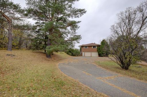 6182 S Robert Trail, Inver Grove Heights, MN 55077