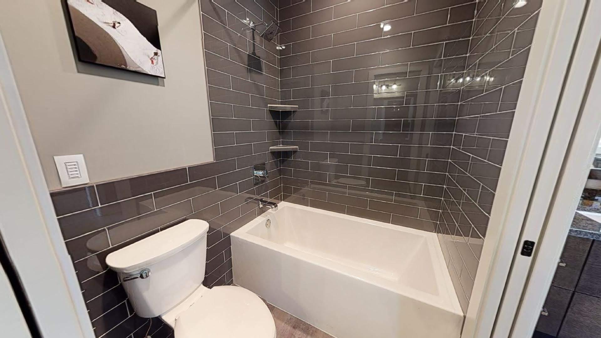 Jack & Jill Bathroom With Separate Vanities