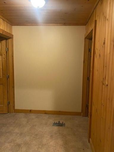 Access hallway to the rest room in the block 1 building