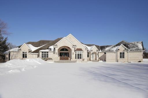205 Salem Church Road, Sunfish Lake, MN 55118