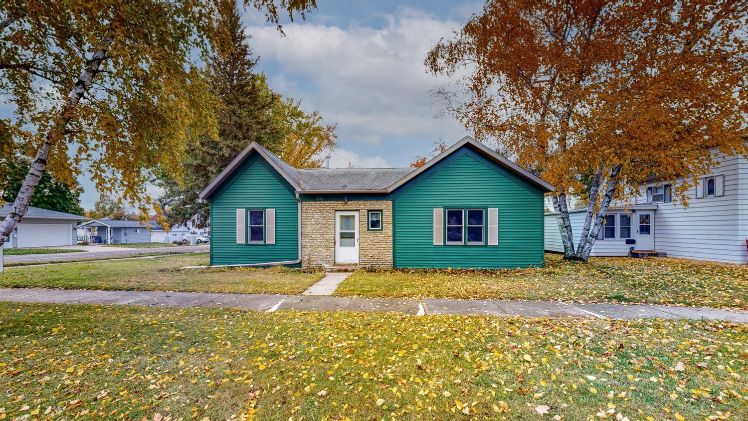 3 bed 1 bath ranch home for sale 429 Fillmore St SE Chatfield MN 55923