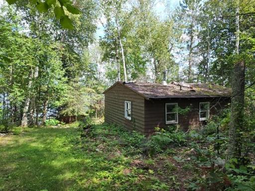 02 Cabin rear view.jpg