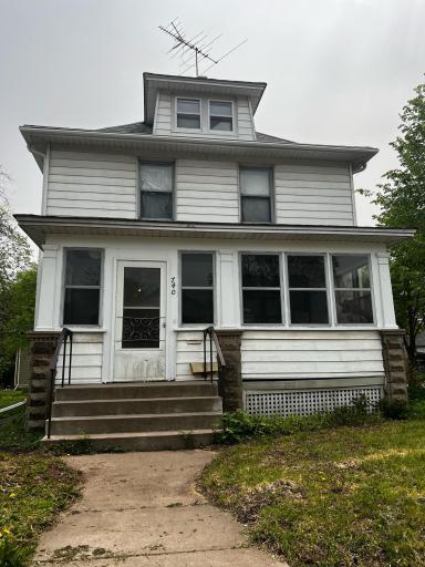 740 Smith Avenue S, Saint Paul, MN 55107