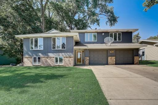 8268 Hillside Trail S, Cottage Grove, MN 55016