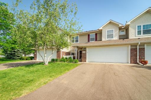 Welcome Home to 20428 Kensfield Trl! This lovely townhouse is located near Lake Marion & has easy access to HWY 35!