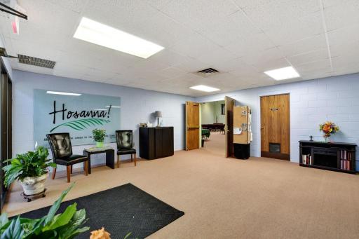 1705 Highway 25 N, Buffalo, MN 55313