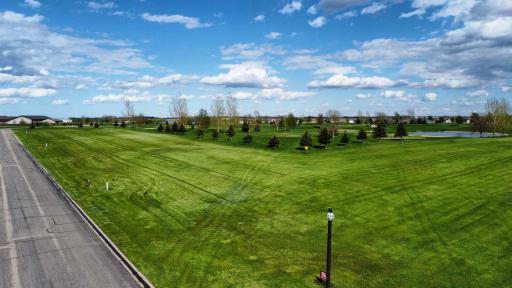 1071 Eastbay Ave, Balaton, MN 56115