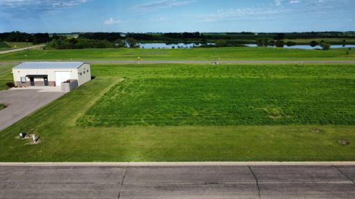1071 Eastbay Ave, Balaton, MN 56115