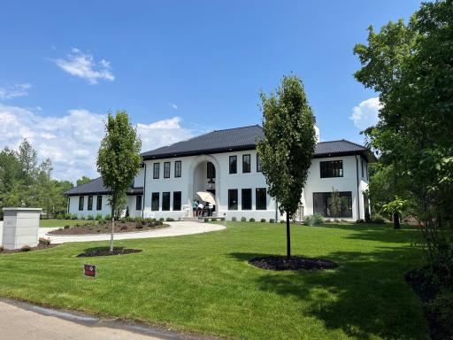 160 Lakeview Lane, Wayzata, MN 55391