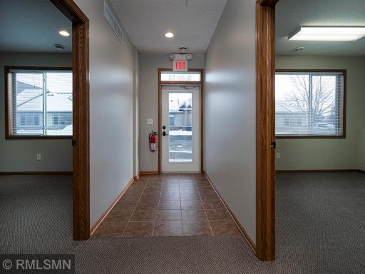 7945 Stone Creek Drive, 50, Chanhassen, MN 55317